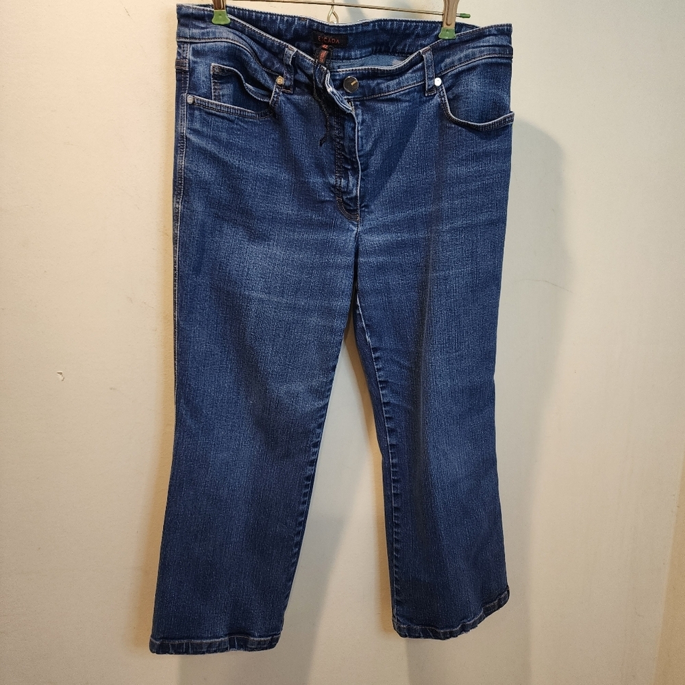 ESCADA Blue Denim  Mid rise Wide Leg Cropped  Jeans 42